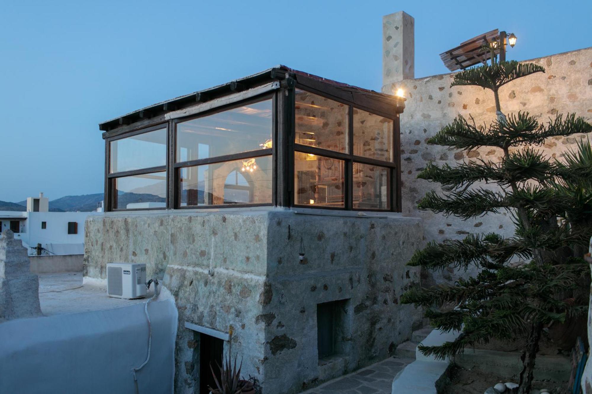 Themed House "Castle Halaros" View 17Th Century Villa Glinado Naxos Exterior foto