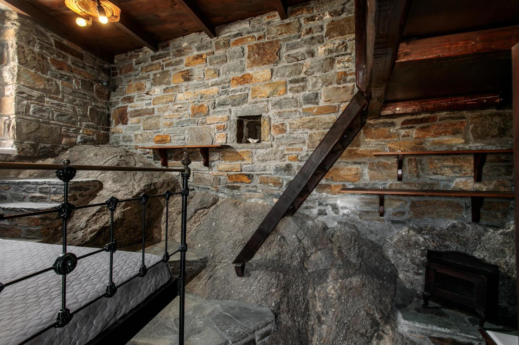 Themed House "Castle Halaros" View 17Th Century Villa Glinado Naxos Exterior foto