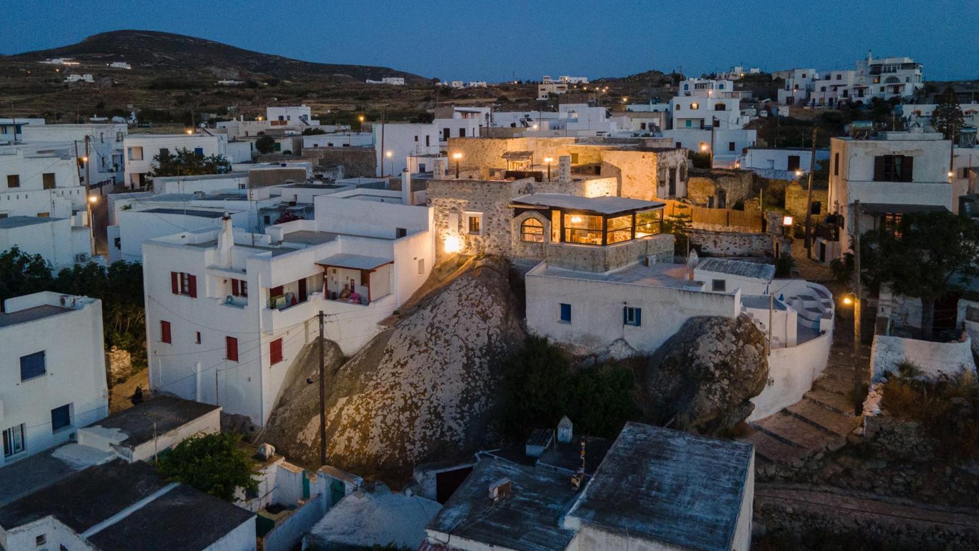 Themed House "Castle Halaros" View 17Th Century Villa Glinado Naxos Exterior foto